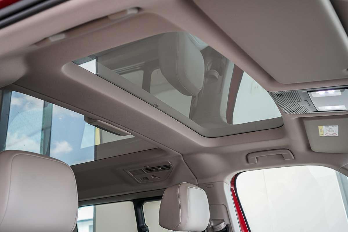 2025 Volkswagen Multivan TDI360 Life T7 SWB