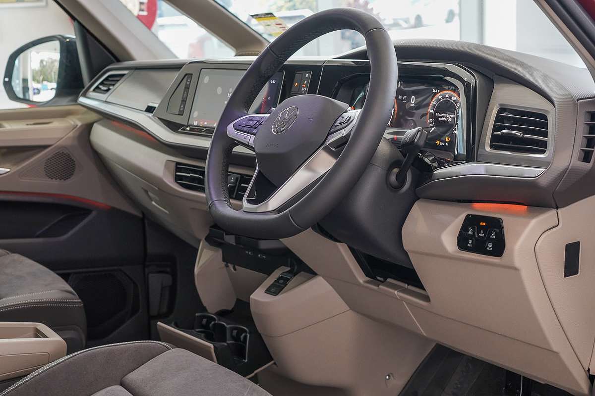 2025 Volkswagen Multivan TDI360 Life T7 SWB