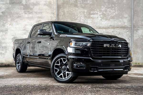 2025 RAM 1500 Laramie Sport Hurricane SO RamBox DT 4X4 SWB