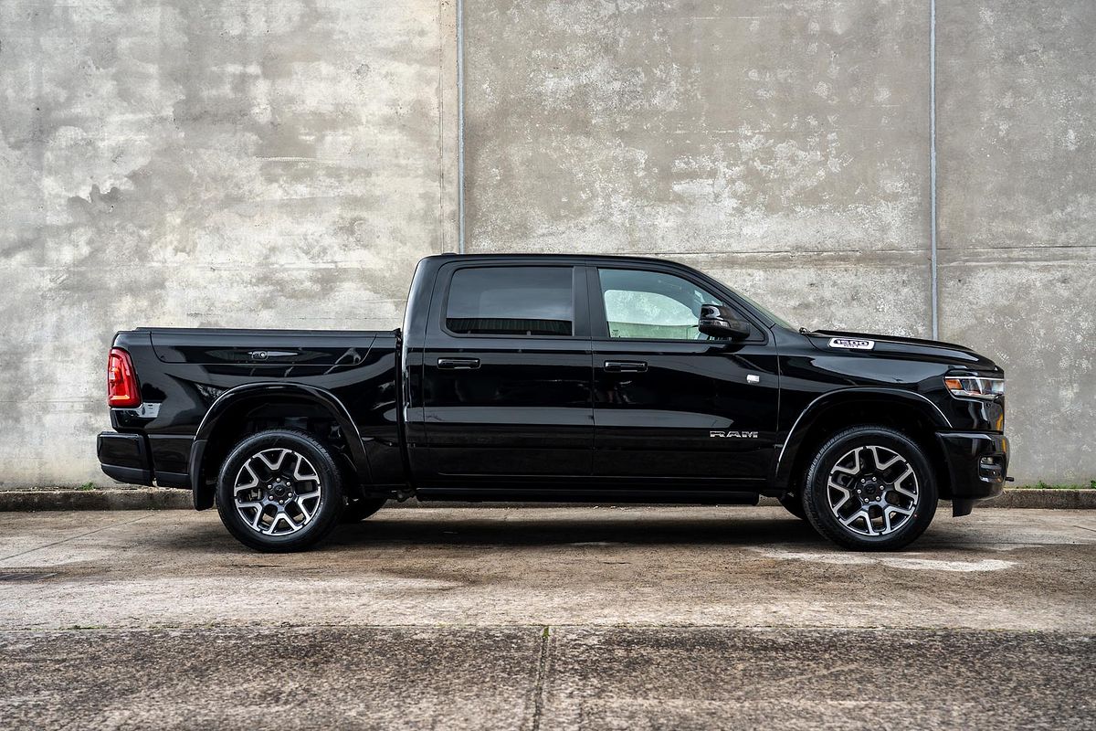 2025 RAM 1500 Laramie Sport Hurricane SO RamBox DT 4X4 SWB