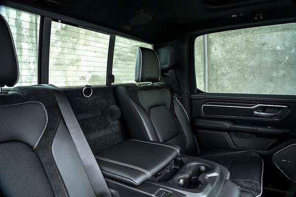 2025 RAM 1500 Laramie Sport Hurricane SO RamBox DT 4X4 SWB