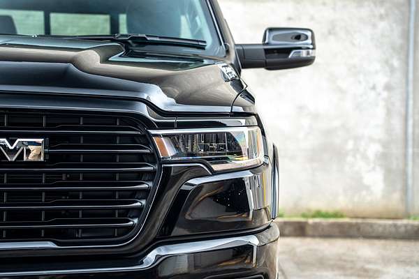 2025 RAM 1500 Laramie Sport Hurricane SO RamBox DT 4X4 SWB