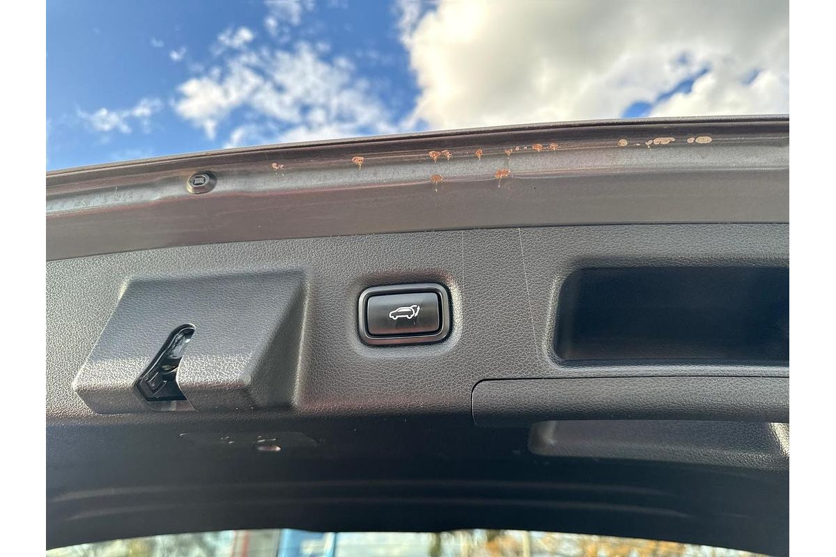 2020 Hyundai Santa Fe Highlander TM.2