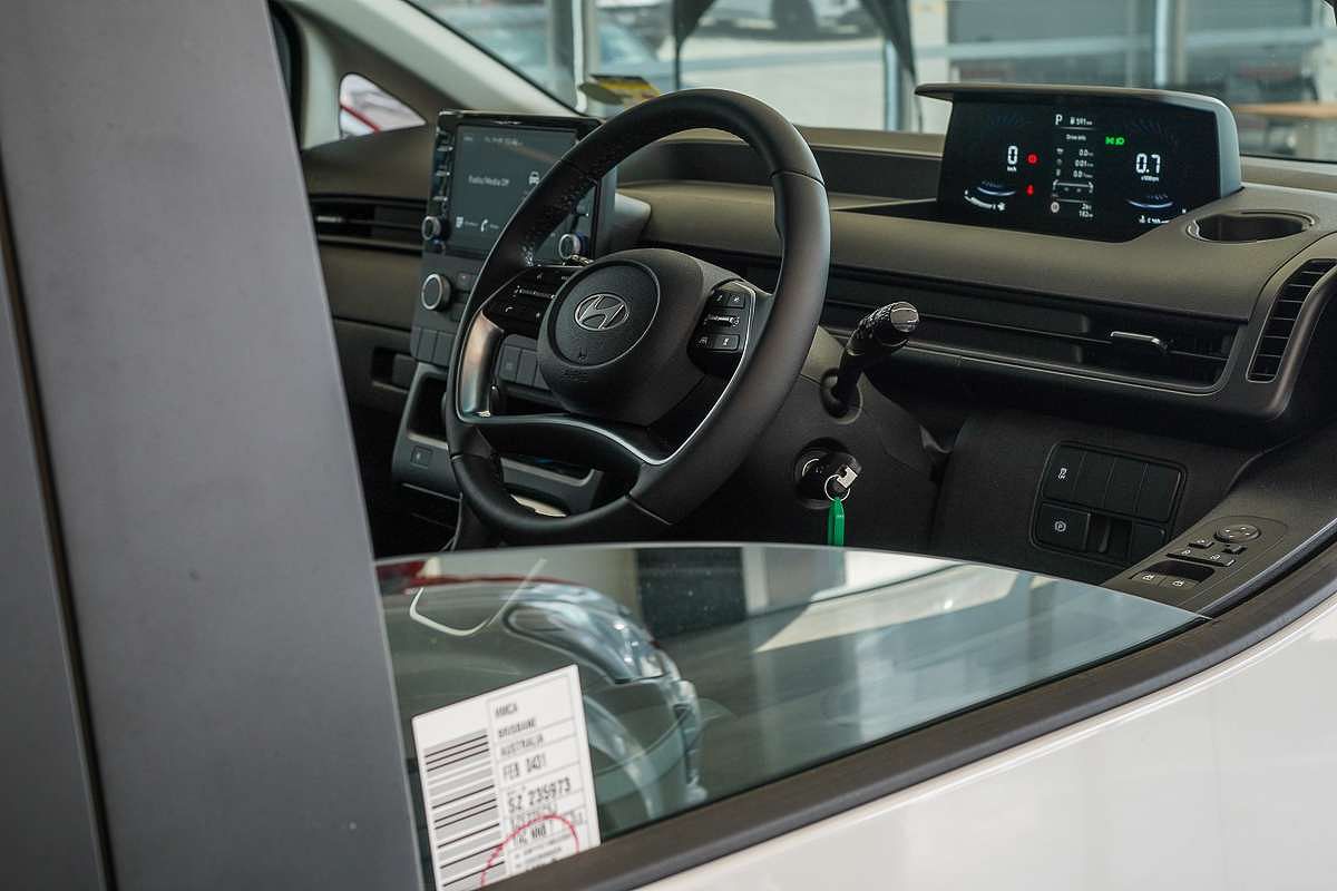 2025 Hyundai STARIA LOAD US4.V3