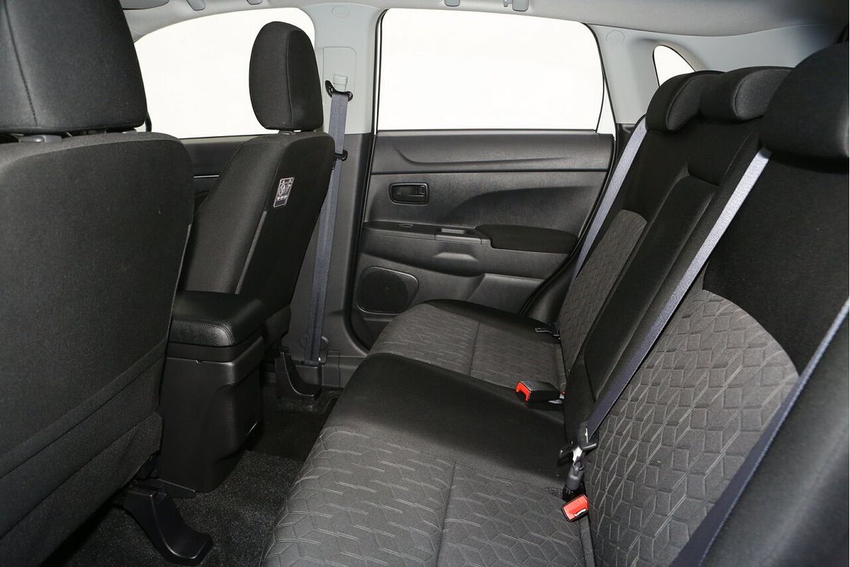 2023 Mitsubishi ASX ES XD