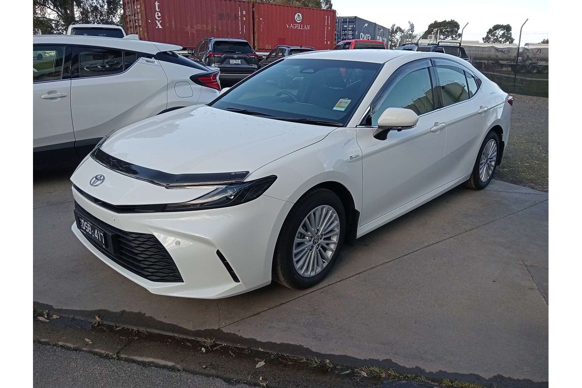 2025 Toyota Camry Ascent AXVH80R