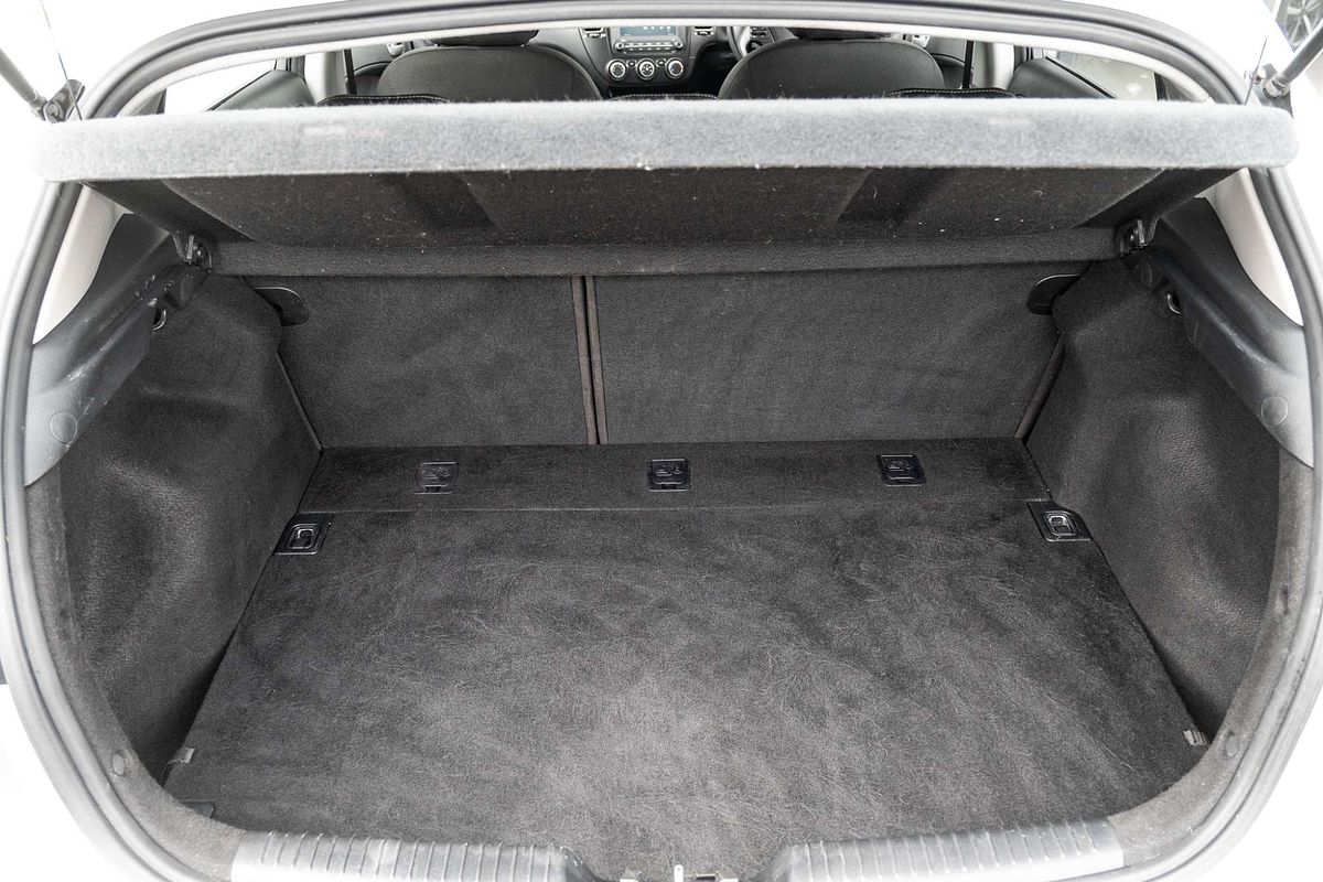 2017 Kia Cerato S YD