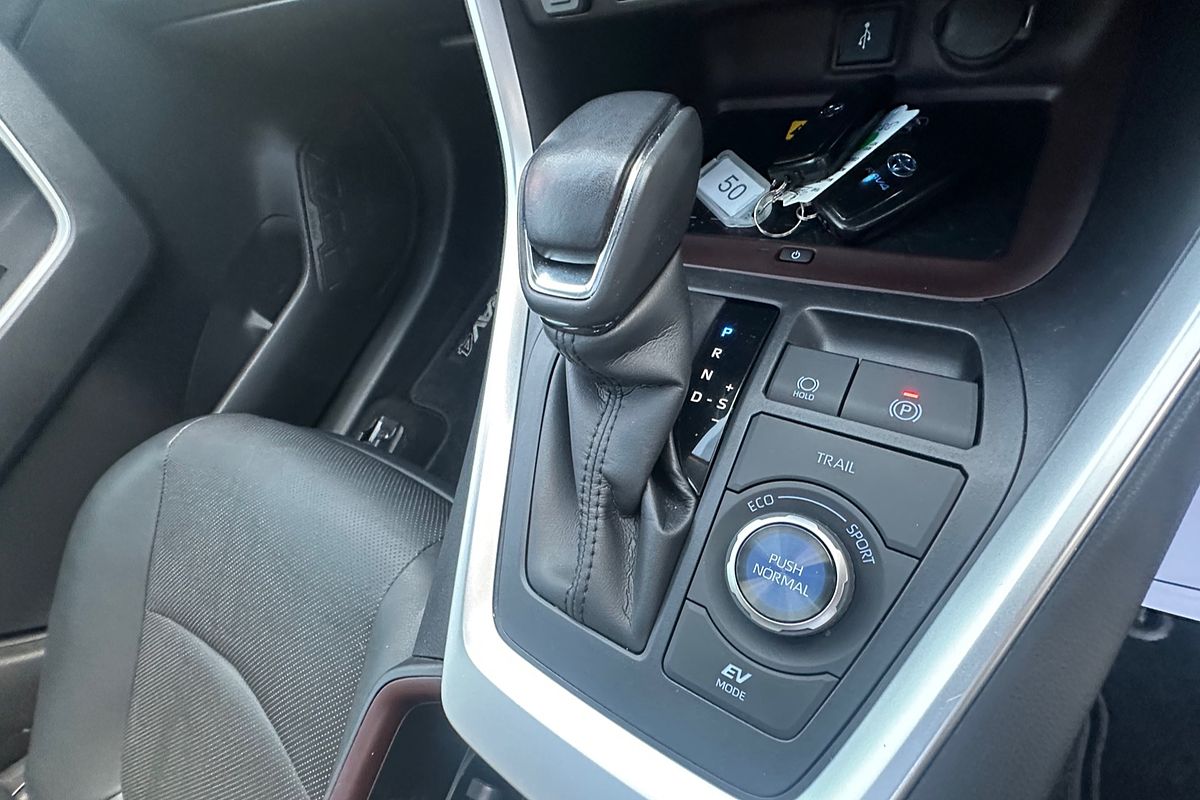 2022 Toyota RAV4 Cruiser AXAH54R