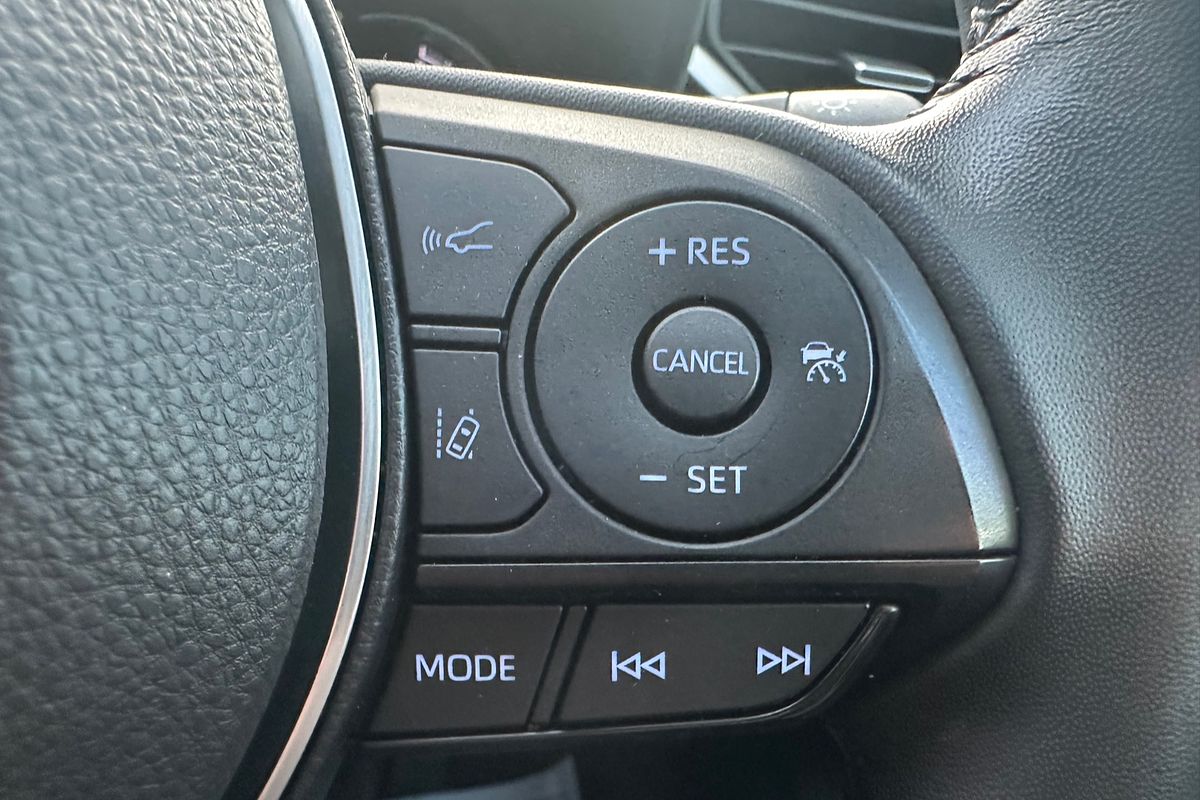 2022 Toyota RAV4 Cruiser AXAH54R