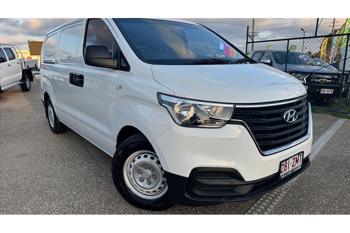 2018 Hyundai iLoad TQ Series II (TQ3) MY1