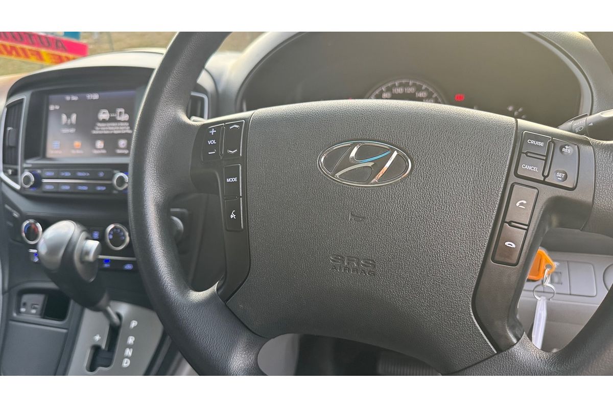 2018 Hyundai iLoad TQ Series II (TQ3) MY1