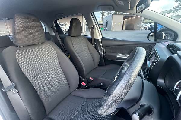 2016 Toyota Yaris Yaris Ascent 1.3L Petrol Automatic 5 Door Hatch