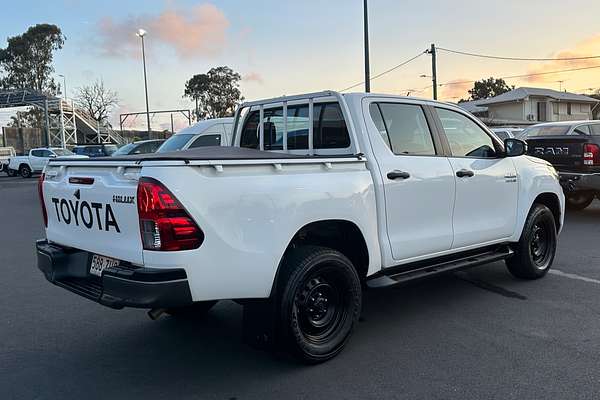 2020 Toyota Hilux Hilux 4x2 SR 2.8L T Diesel Automatic Double Cab