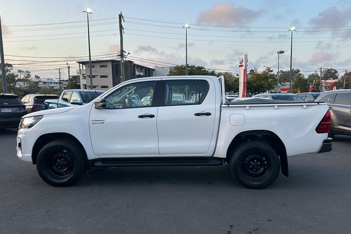 2020 Toyota Hilux Hilux 4x2 SR 2.8L T Diesel Automatic Double Cab