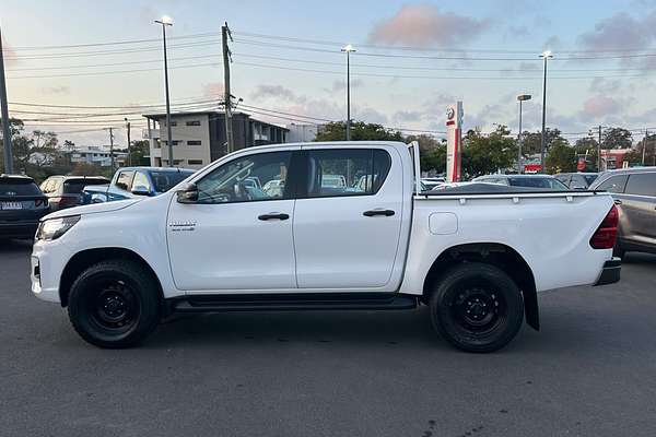 2020 Toyota Hilux Hilux 4x2 SR 2.8L T Diesel Automatic Double Cab