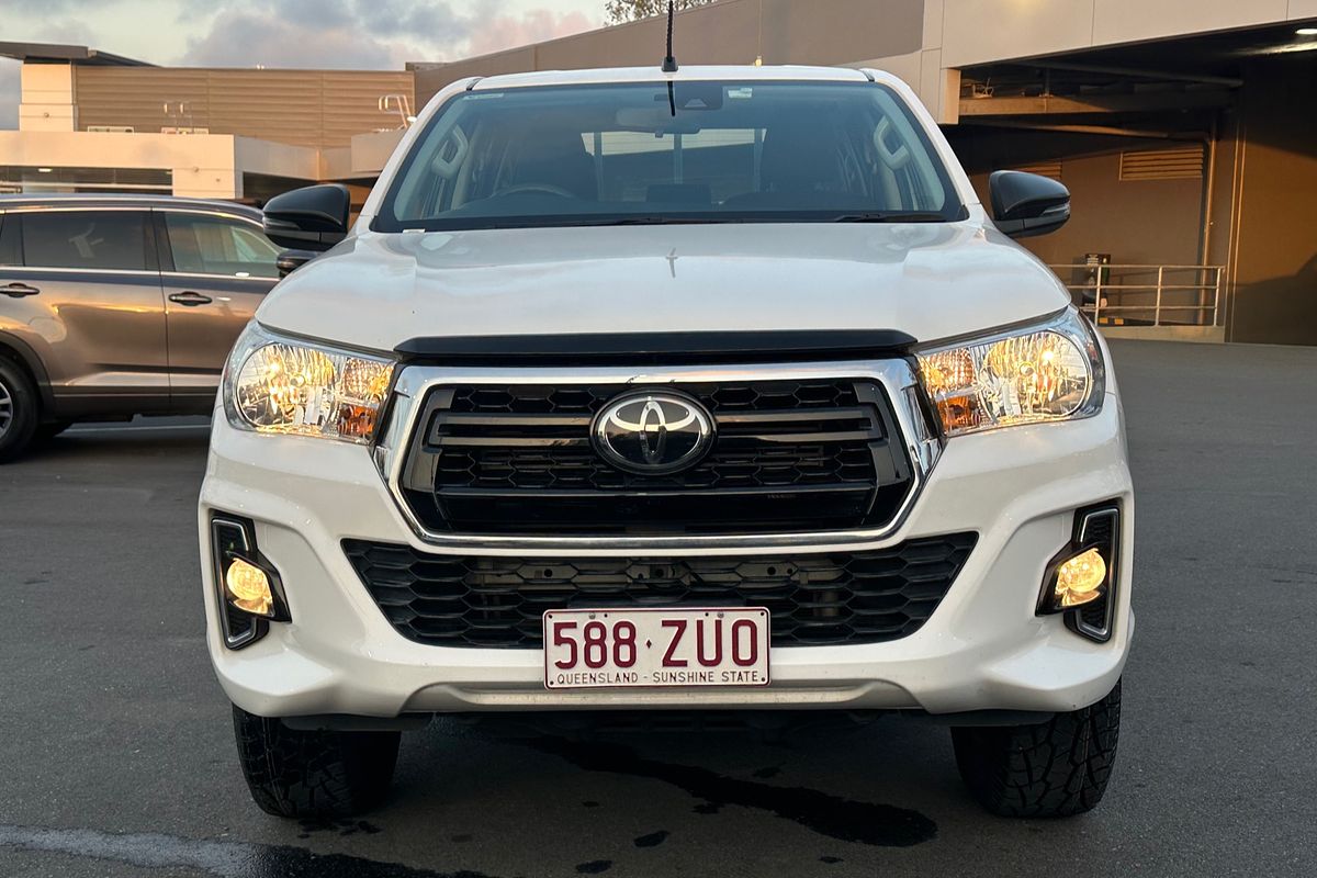 2020 Toyota Hilux Hilux 4x2 SR 2.8L T Diesel Automatic Double Cab