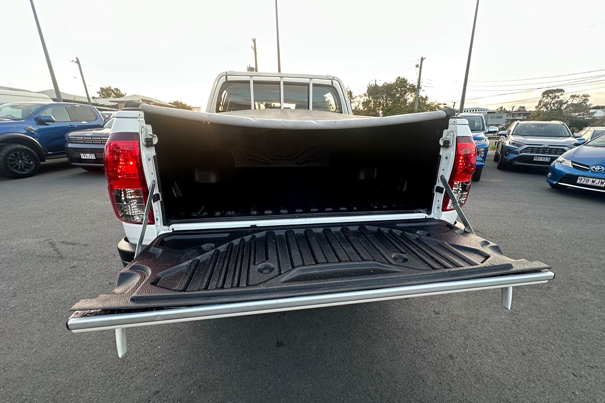 2020 Toyota Hilux Hilux 4x2 SR 2.8L T Diesel Automatic Double Cab
