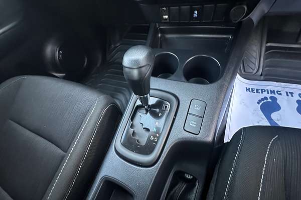 2020 Toyota Hilux Hilux 4x2 SR 2.8L T Diesel Automatic Double Cab