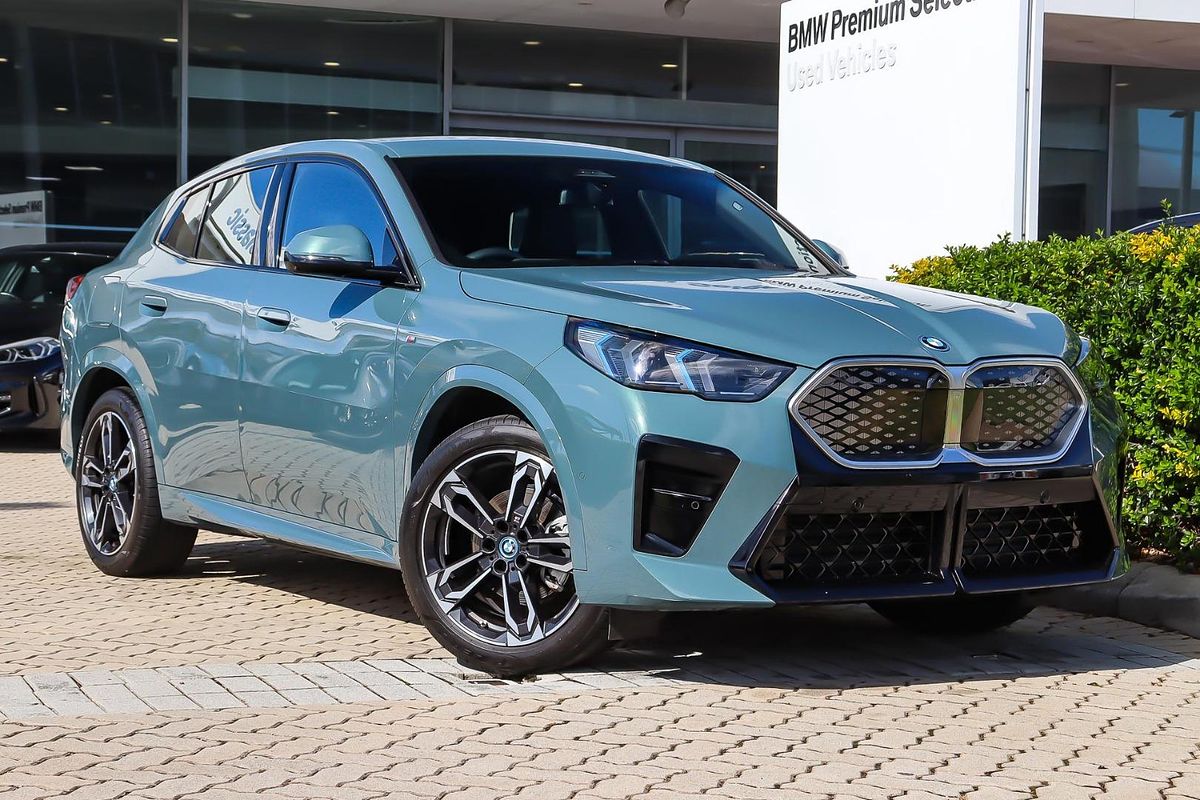 2024 BMW iX2 eDrive20 M Sport U10