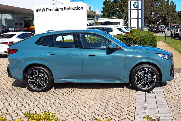 2024 BMW iX2 eDrive20 M Sport U10