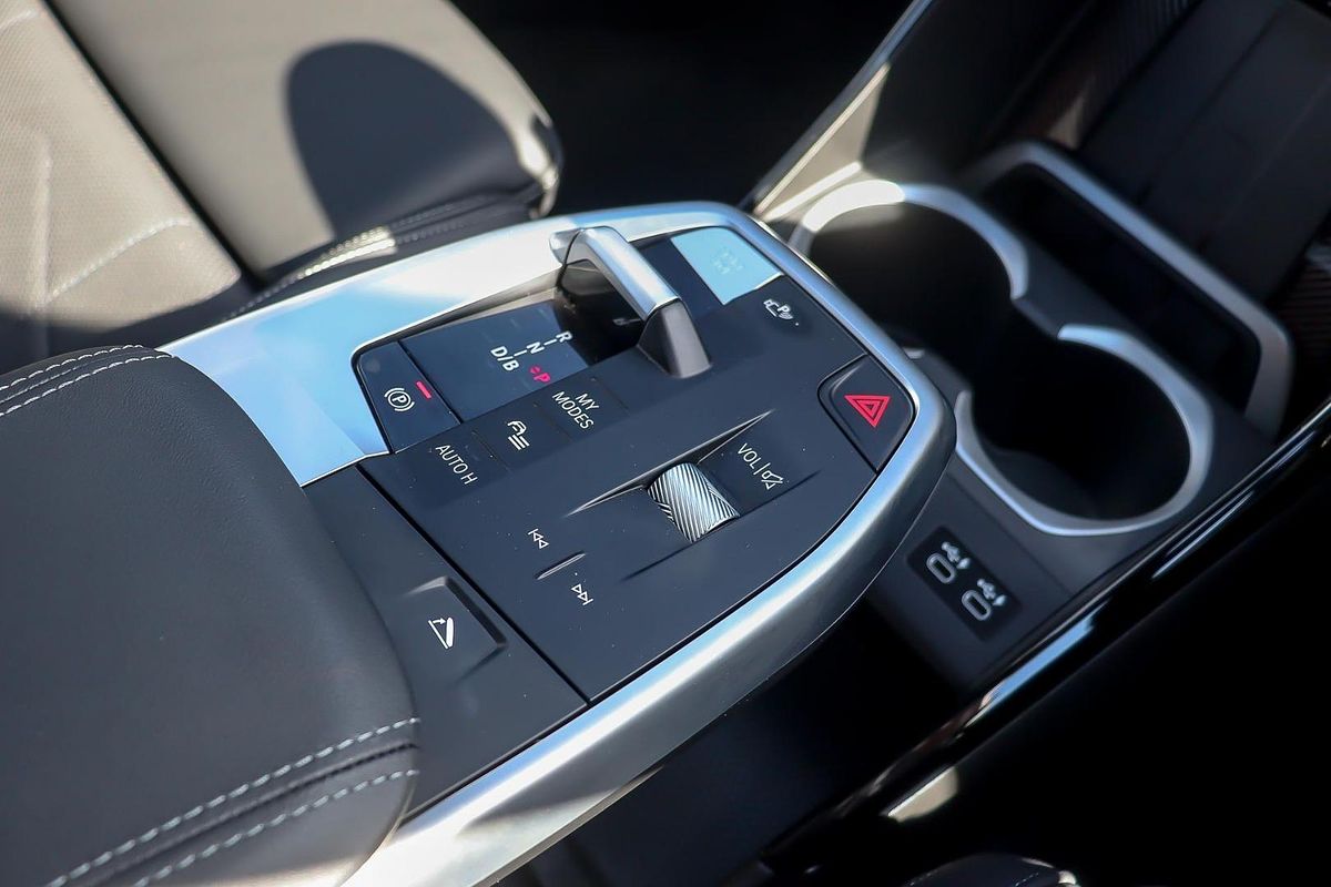 2024 BMW iX2 eDrive20 M Sport U10