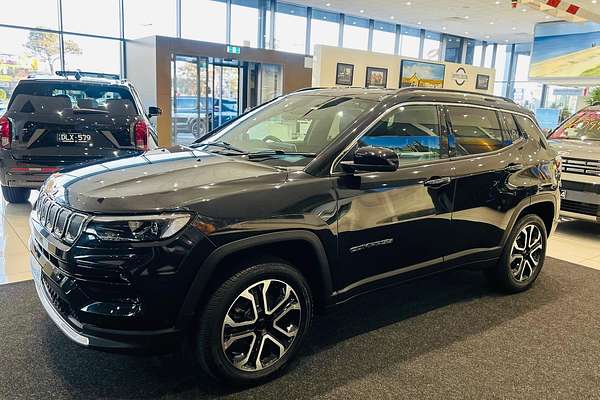 2023 Jeep Compass Limited M6