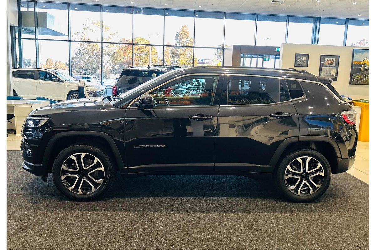 2023 Jeep Compass Limited M6