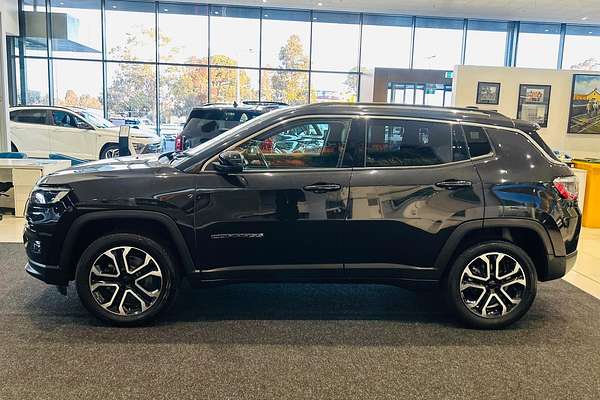 2023 Jeep Compass Limited M6