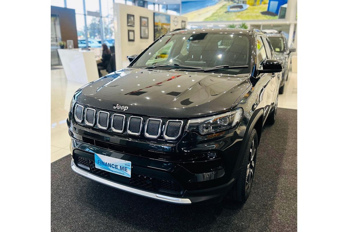 2023 Jeep Compass Limited M6