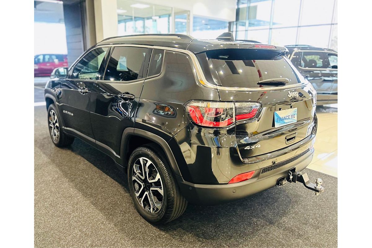 2023 Jeep Compass Limited M6