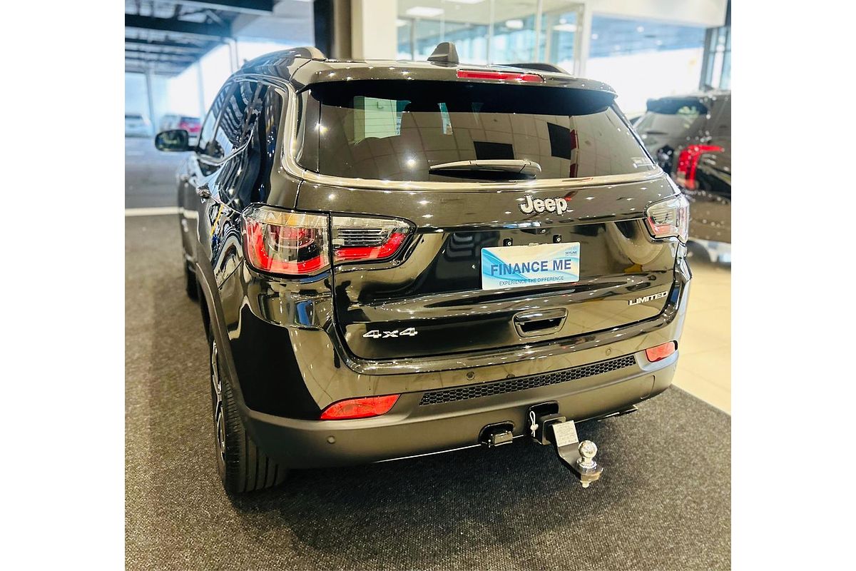 2023 Jeep Compass Limited M6