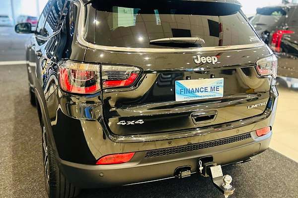 2023 Jeep Compass Limited M6