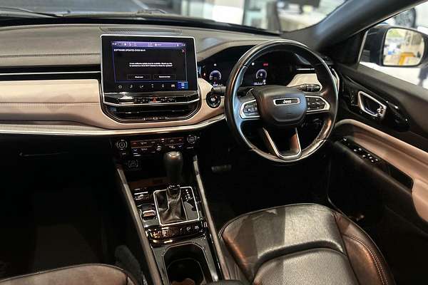 2023 Jeep Compass Limited M6