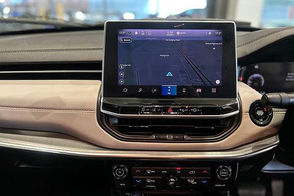 2023 Jeep Compass Limited M6