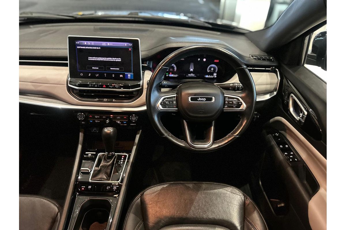 2023 Jeep Compass Limited M6