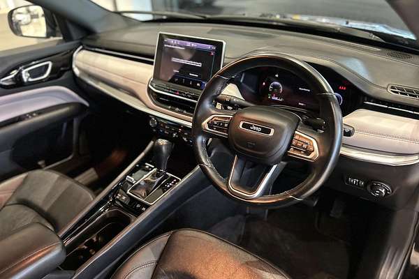 2023 Jeep Compass Limited M6