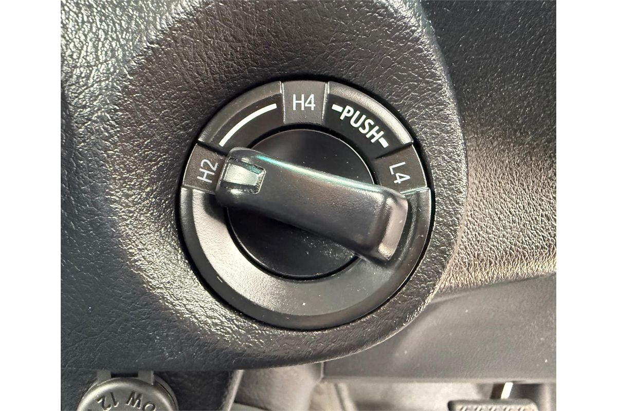 2019 Toyota Hilux SR GUN126R 4X4