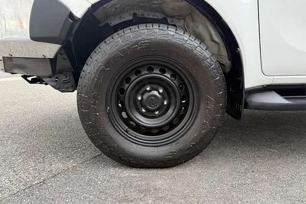 2019 Toyota Hilux SR GUN126R 4X4