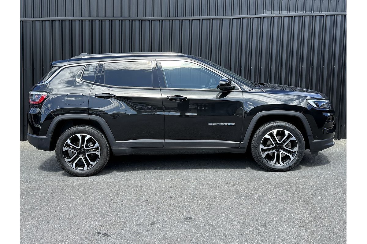 2023 Jeep Compass Limited M6