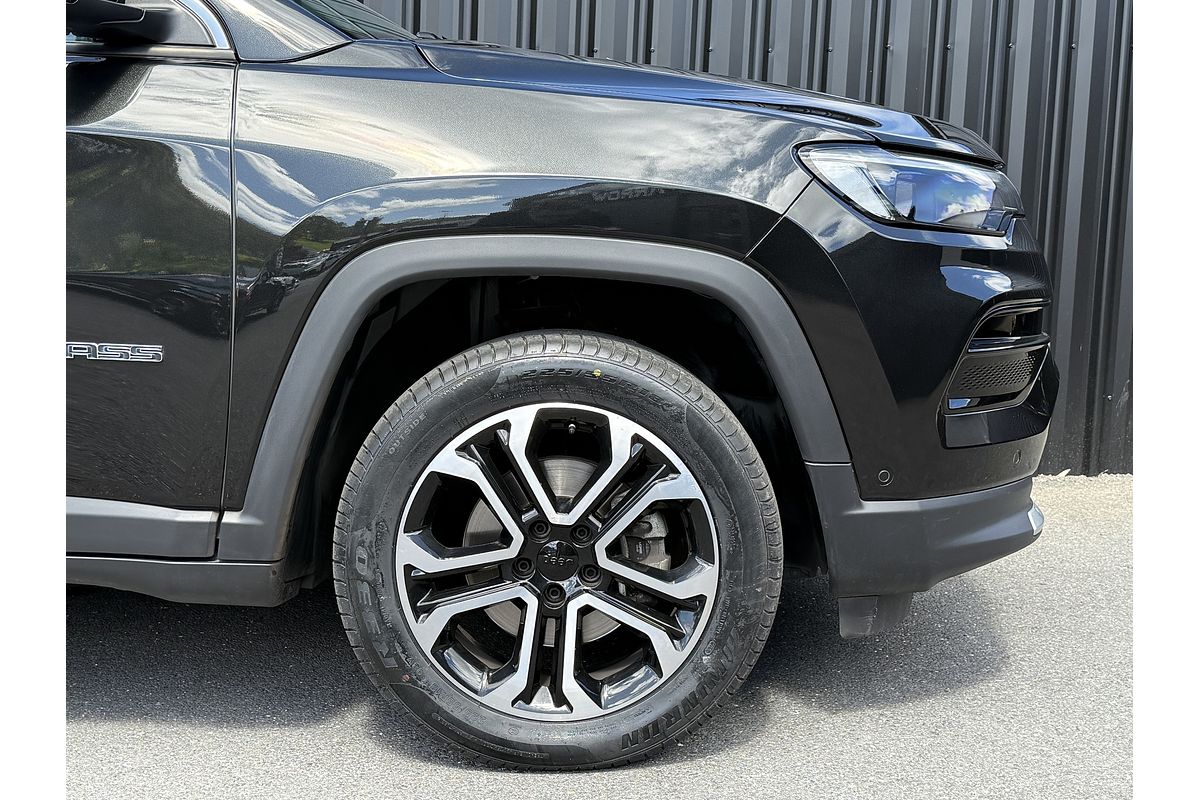 2023 Jeep Compass Limited M6