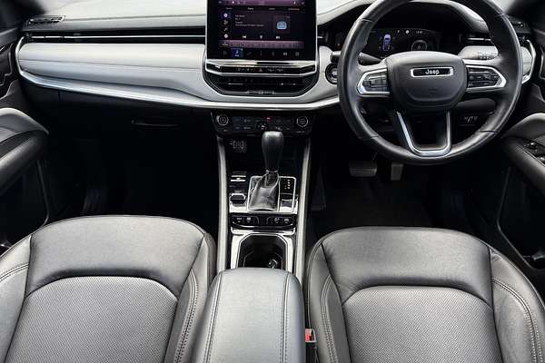 2023 Jeep Compass Limited M6