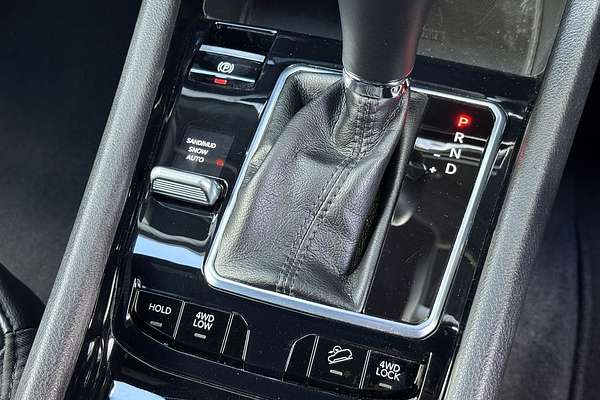 2023 Jeep Compass Limited M6