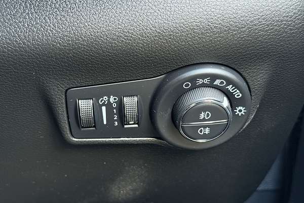 2023 Jeep Compass Limited M6