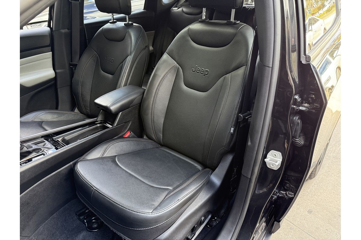 2023 Jeep Compass Limited M6