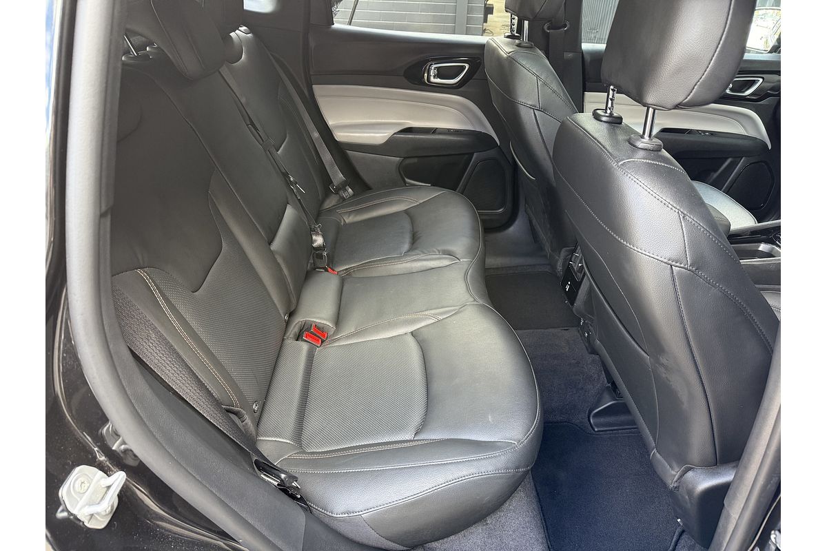 2023 Jeep Compass Limited M6