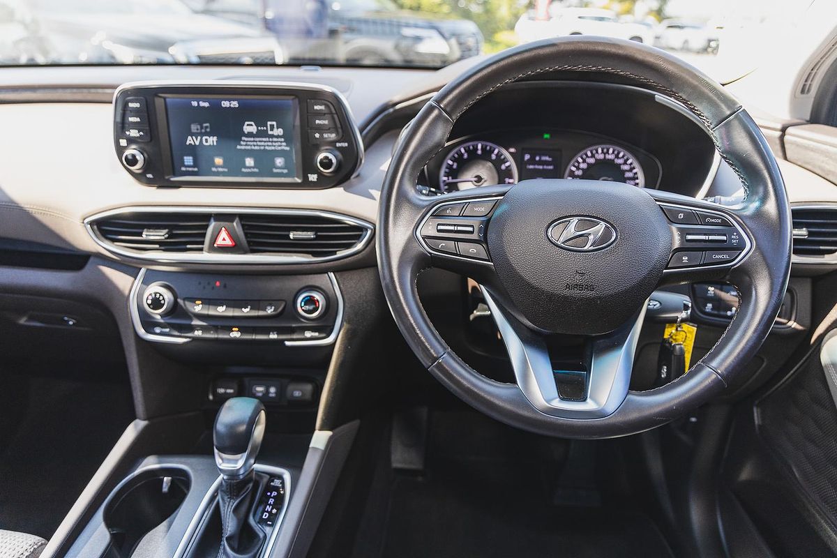 2021 Hyundai Santa Fe Active TM.V3