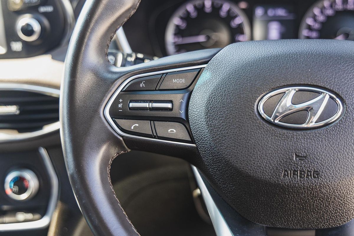 2021 Hyundai Santa Fe Active TM.V3