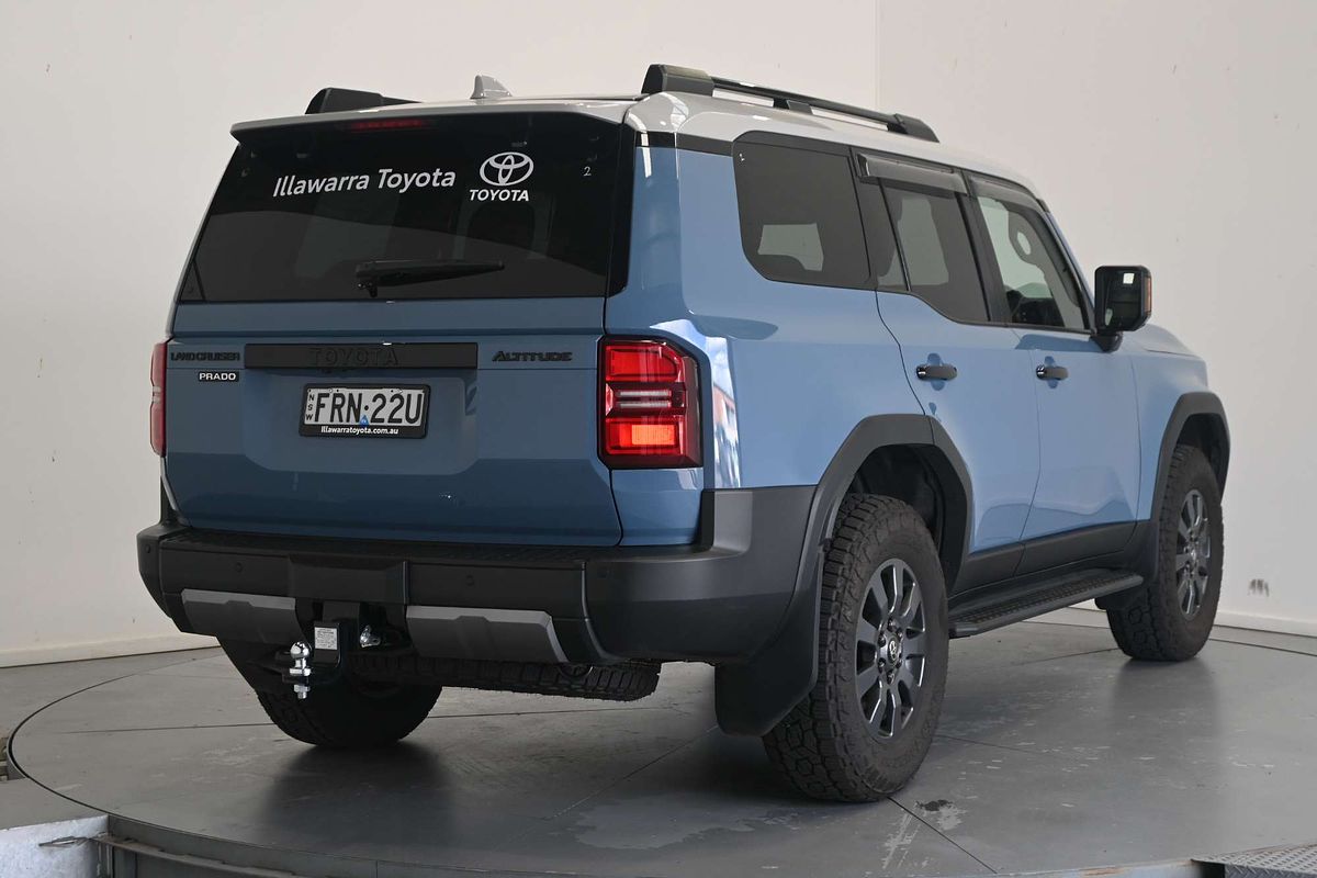 2025 Toyota Landcruiser Prado Altitude GDJ251R