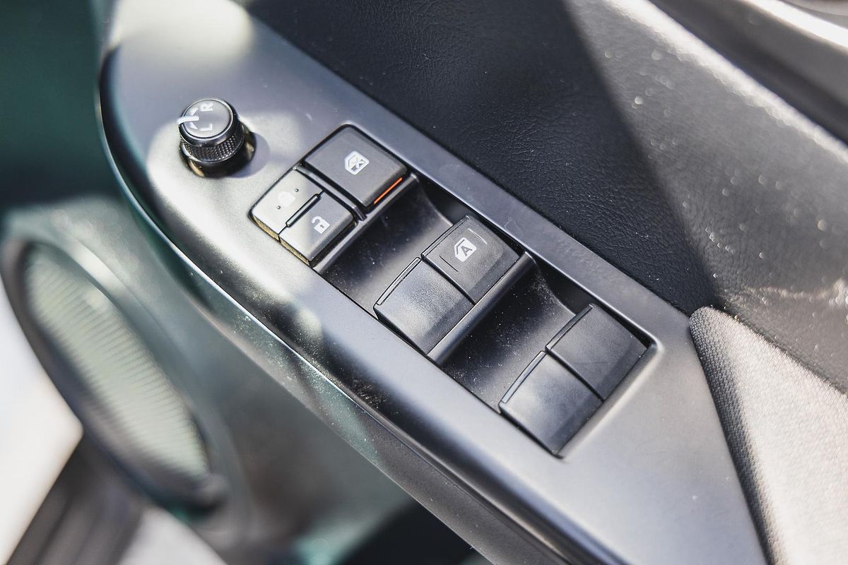 2019 Toyota Hilux SR GUN126R 4X4