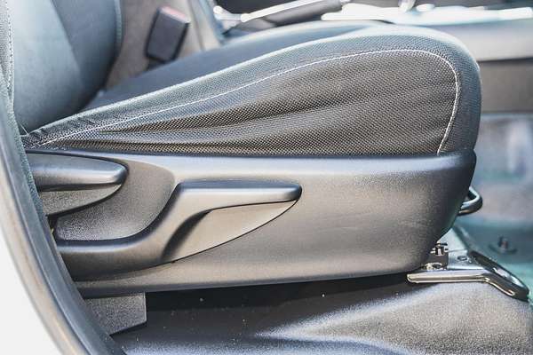 2019 Toyota Hilux SR GUN126R 4X4